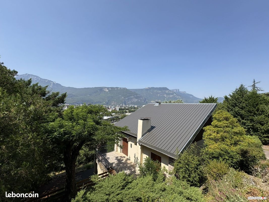 Maison 7 pièces 179 m² · à Saint-Martin-le-Vinoux · 179 m² · 435 000 €