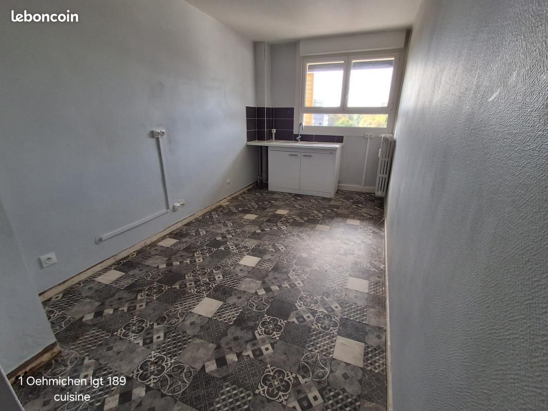 Appartement 5 pièces 90 m² · à Montbéliard · 90 m² · 808 €
