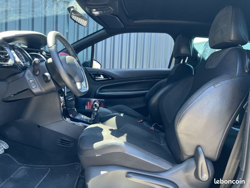 Citroen DS3 CABRIO 1.2 VTI PURETECH SO CHIC (image 25)