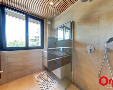 Appartement 330 000 € - 72 m²