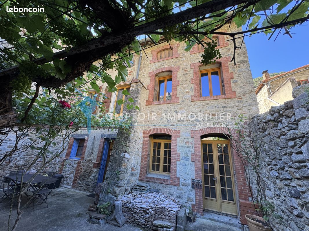 Maison 8 pièces 208 m² · à Villefranche-de-Conflent · 208 m² · 283 500 €