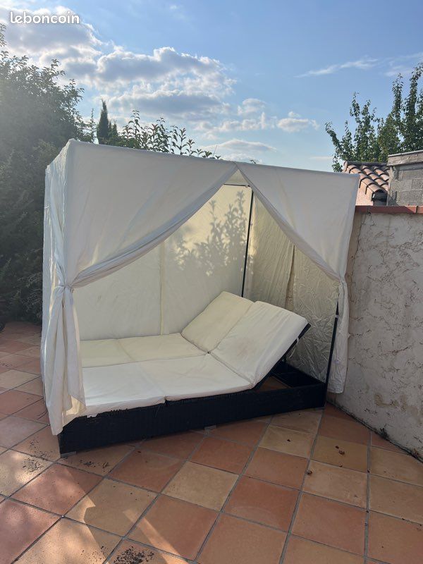 Lit de jardin,piscine (image 1)