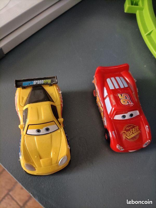 Circuit cars (image 2)