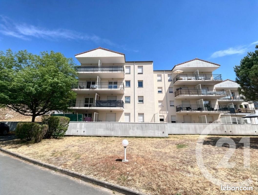 Appartement 1 pièce 32 m² · à La Roche-sur-Yon · 32 m² · 98 800 €