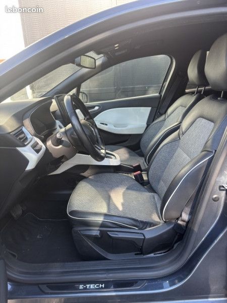 Renault CLIO V REVERSIBLE 1.6 E-TECH 140CH BUSINESS -21 (image 3)