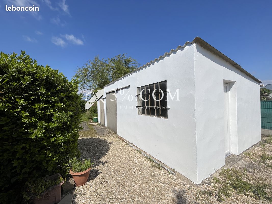 Terrain 1780 m² · à Trignac · 1 780 m² · 90 000 €