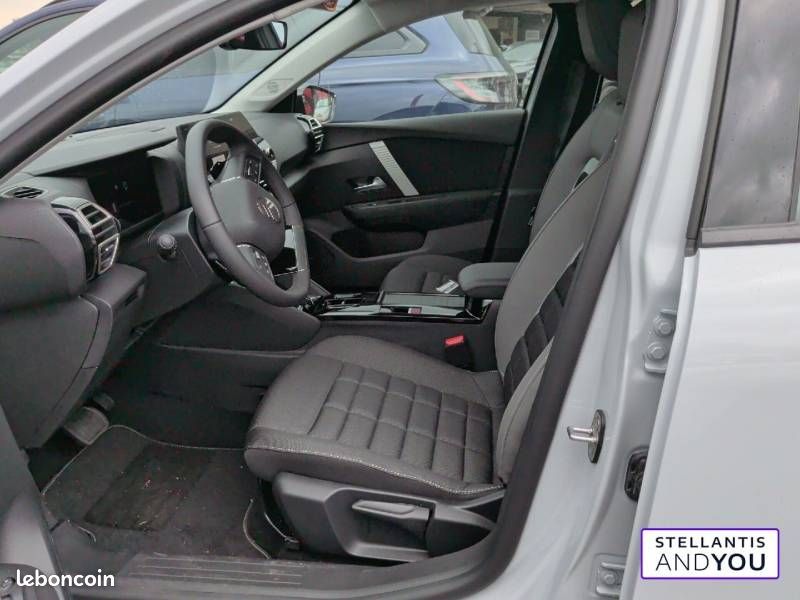 Citroën C4 Hybride 145 ch e-DCS6 Plus (image 9)
