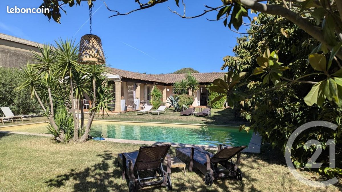 Maison 8 pièces 197 m² · à Aimargues · 197 m² · 799 000 €