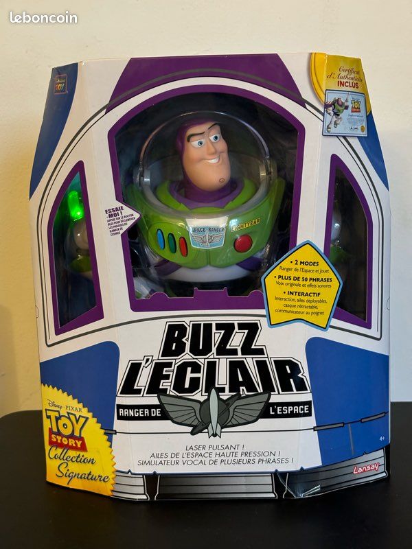 Figurine - Toy Story - Buzz L'eclair Collection Signature - DISNEY
