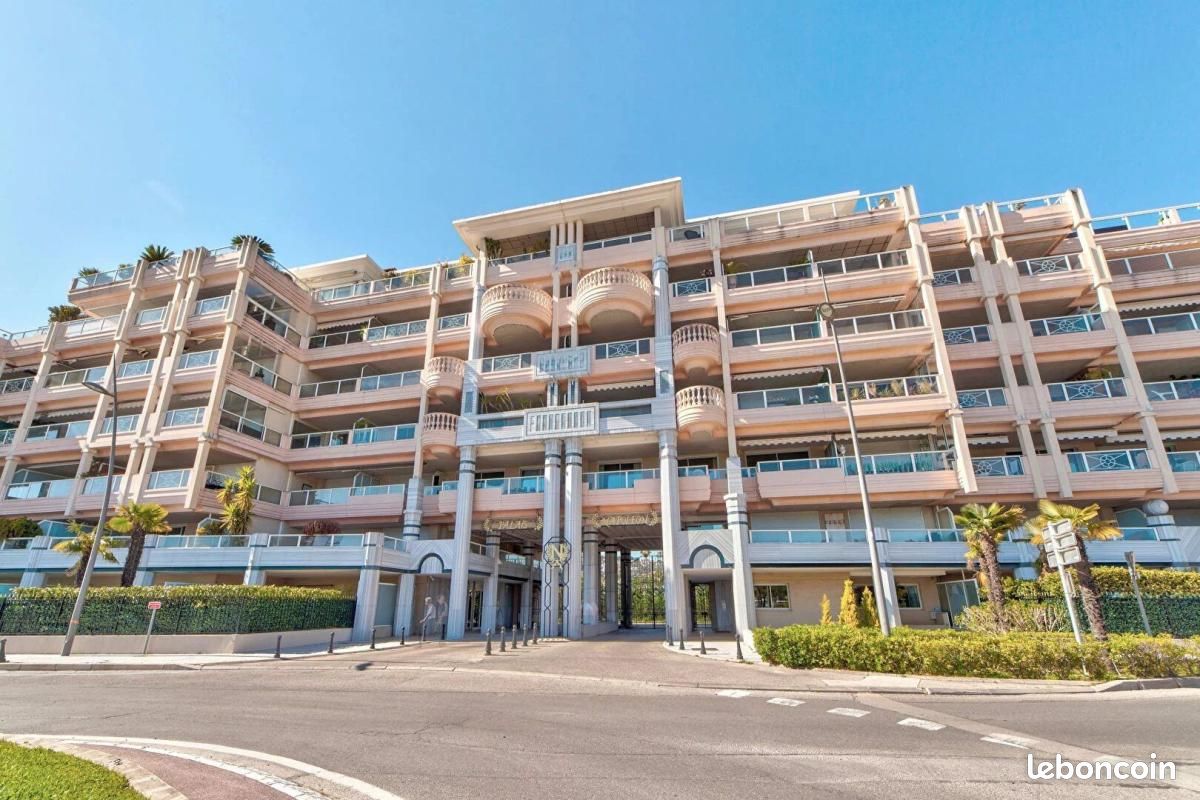 Appartement 1 pièce 33 m² · à Vallauris · 33 m² · 264 000 €