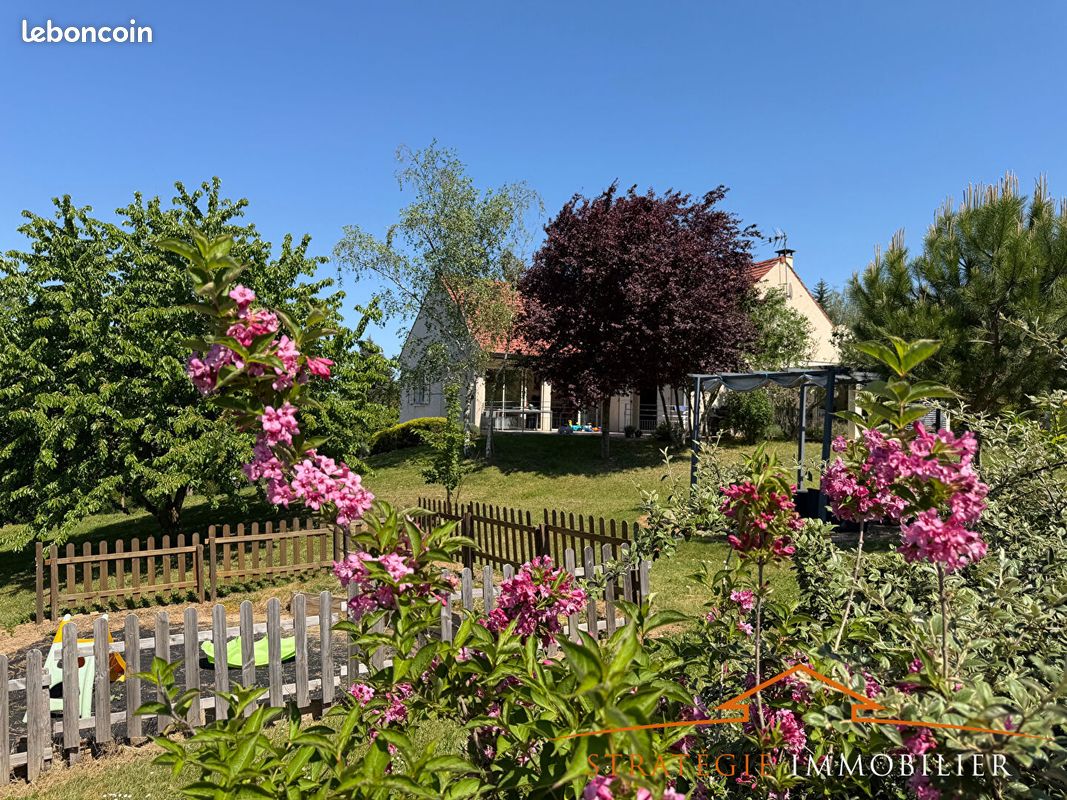 Maison 6 pièces 157 m² · à Saint-Denis-de-Vaux · 157 m² · 395 000 €