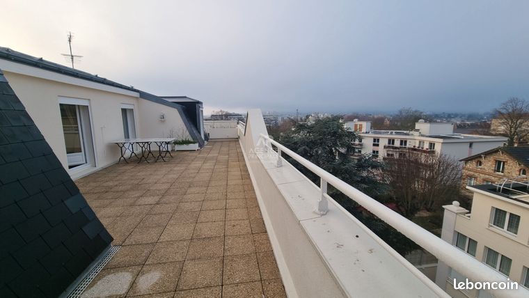 https://img.leboncoin.fr/api/v1/lbcpb1/images/85/3e/b9/853eb9344295fd978d584f48375ff0fc17e3d4bb.jpg?rule=ad-image