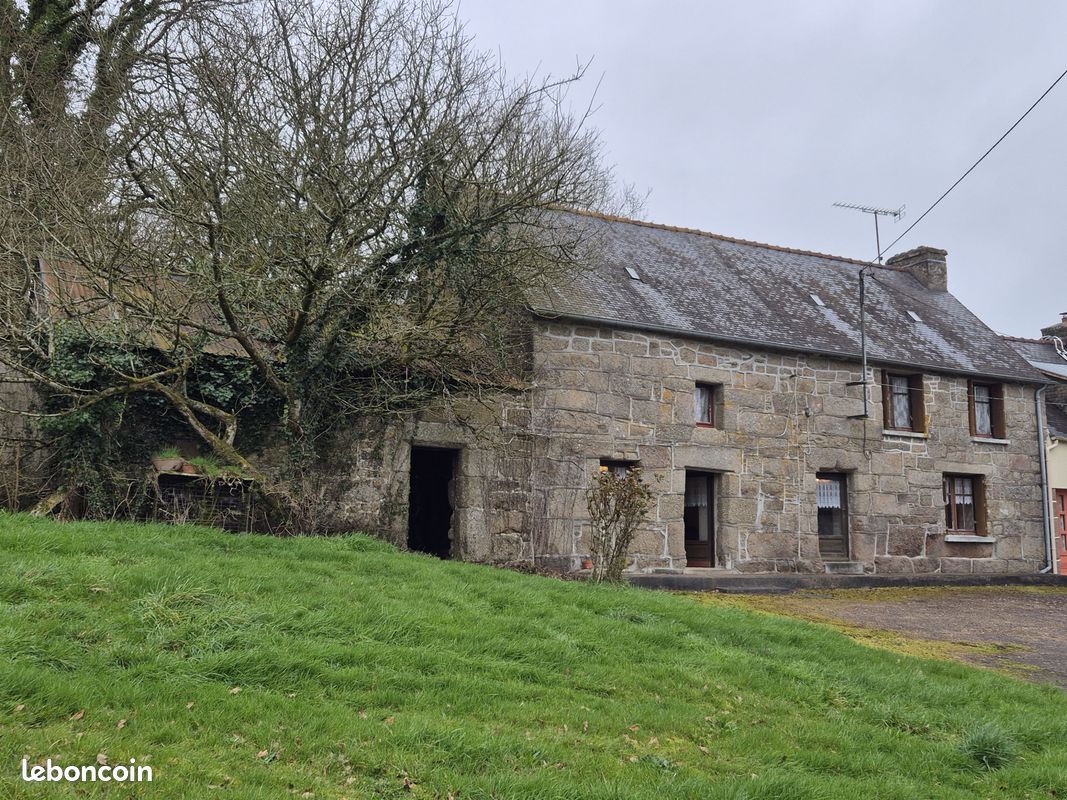 Maison 4 pièces 85 m² · à Lanrivain · 85 m² · 85 000 €