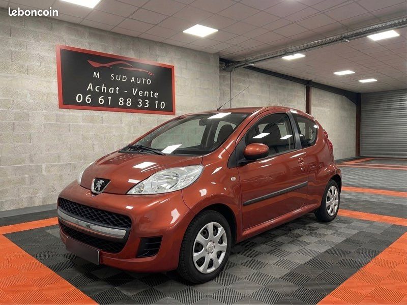 Peugeot 107 1.0 Boite Automatique CarPlay (image 2)