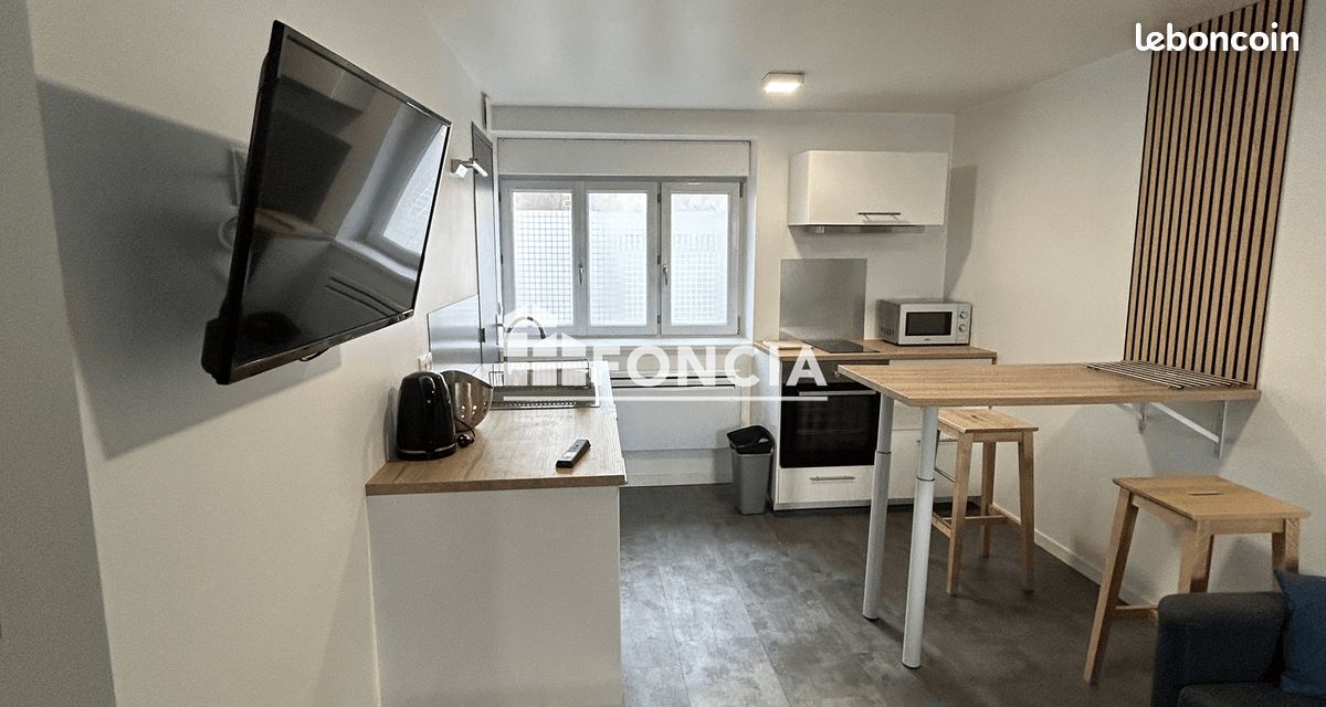 Appartement 1 pièce 30 m² · à Riom · 30 m² · 555 €/mois