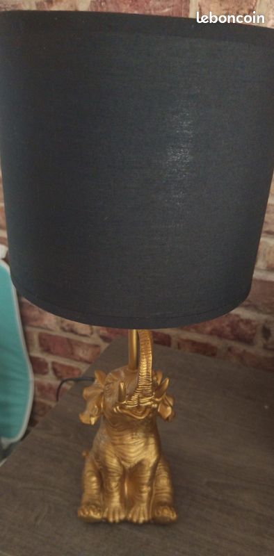 Lampe éléphants - Brocante En Ligne