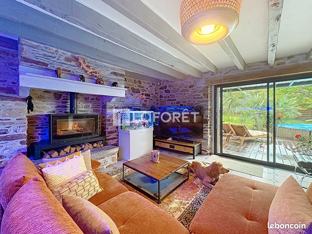 Maison 6 pièces 180 m² · à Cournon · 180 m² · 238 000 €