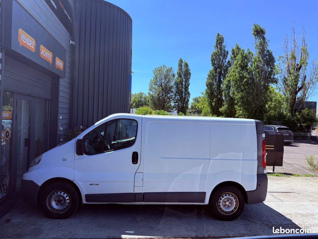 RENAULT TRAFIC VU FOURGON 2.0 DCI 115ch L1 H1 (image 7)