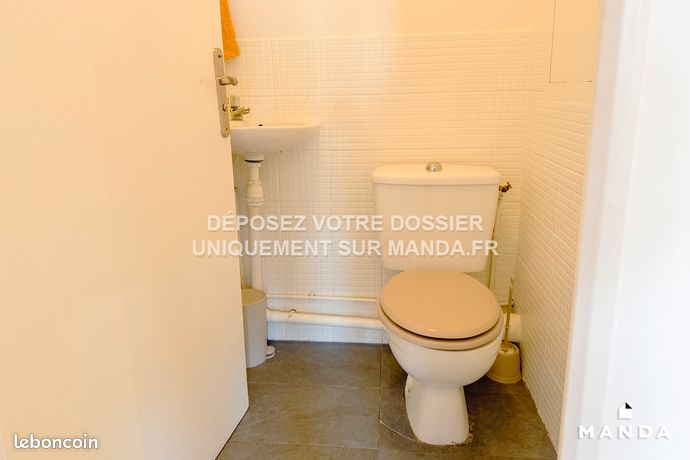 https://img.leboncoin.fr/api/v1/lbcpb1/images/85/43/a3/8543a32fb584507b02a6548801fd74e7a84c69dd.jpg?rule=ad-image