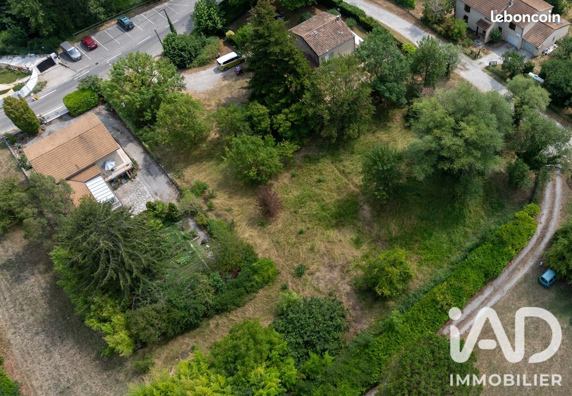 Terrain 905 m² · à Aouste-sur-Sye · 905 m² · 151 000 €