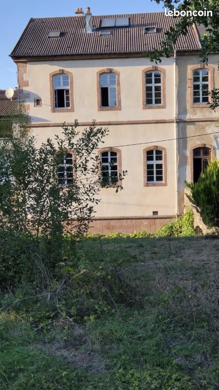 Maison 9 pièces 270 m² · à Étival-Clairefontaine · 270 m² · 415 000 €