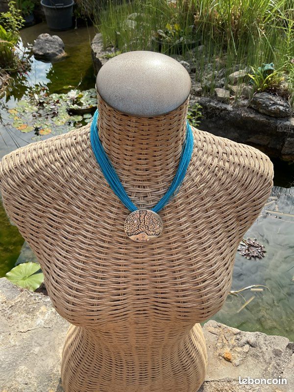 Joli Collier Vintage Fantaisie - Bijou Ancien Plein De Charme