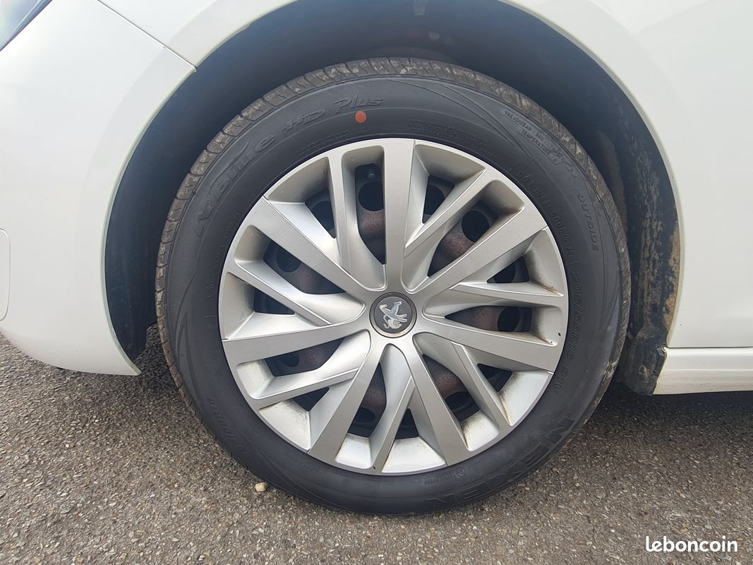 PEUGEOT 308 Affaire 1.6 BLUEHDi 100ch S&S PREMIUM PACK 2 PLACES BVM5 (image 30)