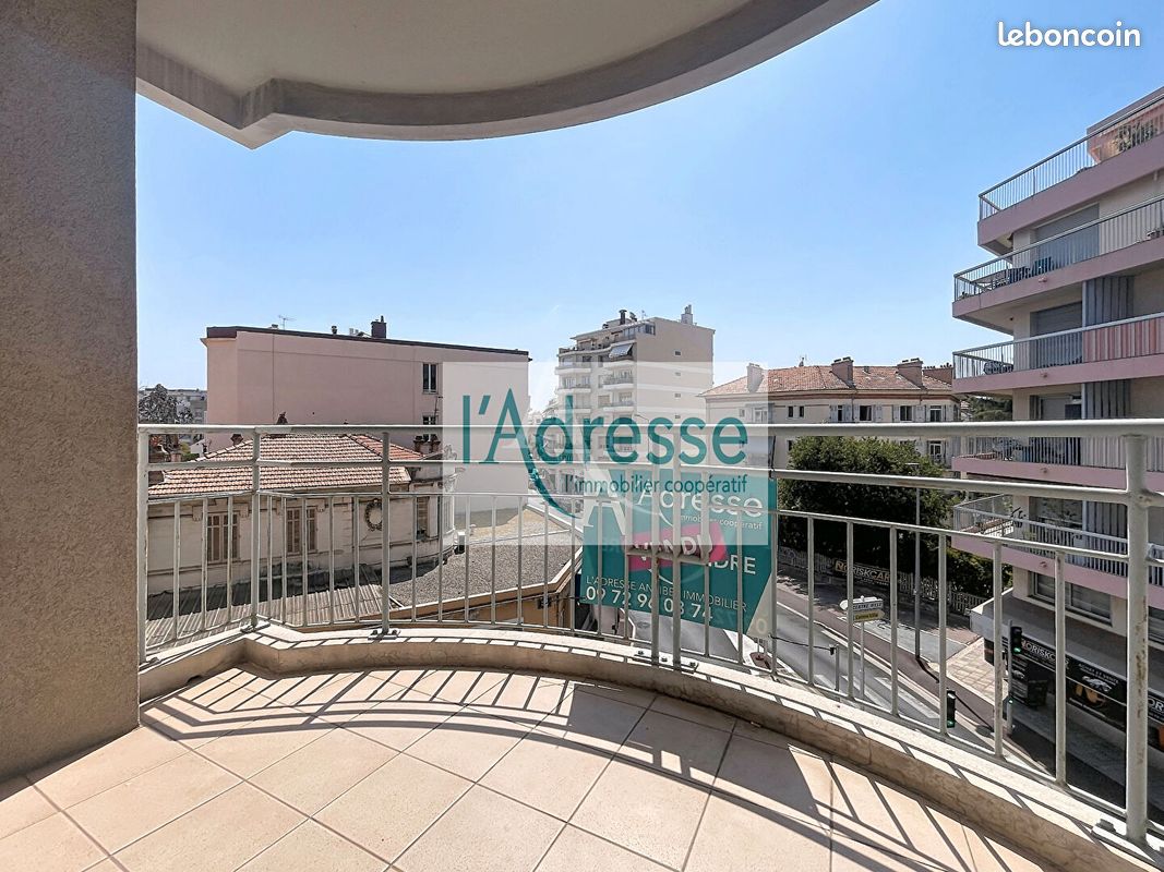 Appartement 3 pièces 68 m² · à Antibes · 68 m² · 380 000 €