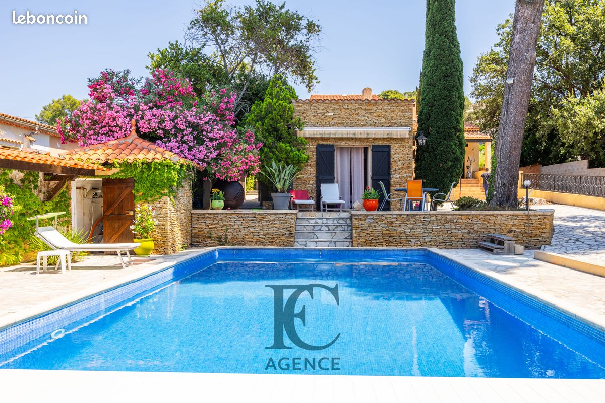 Maison 4 pièces 117 m² · à Six-Fours-les-Plages · 117 m² · 661 500 €