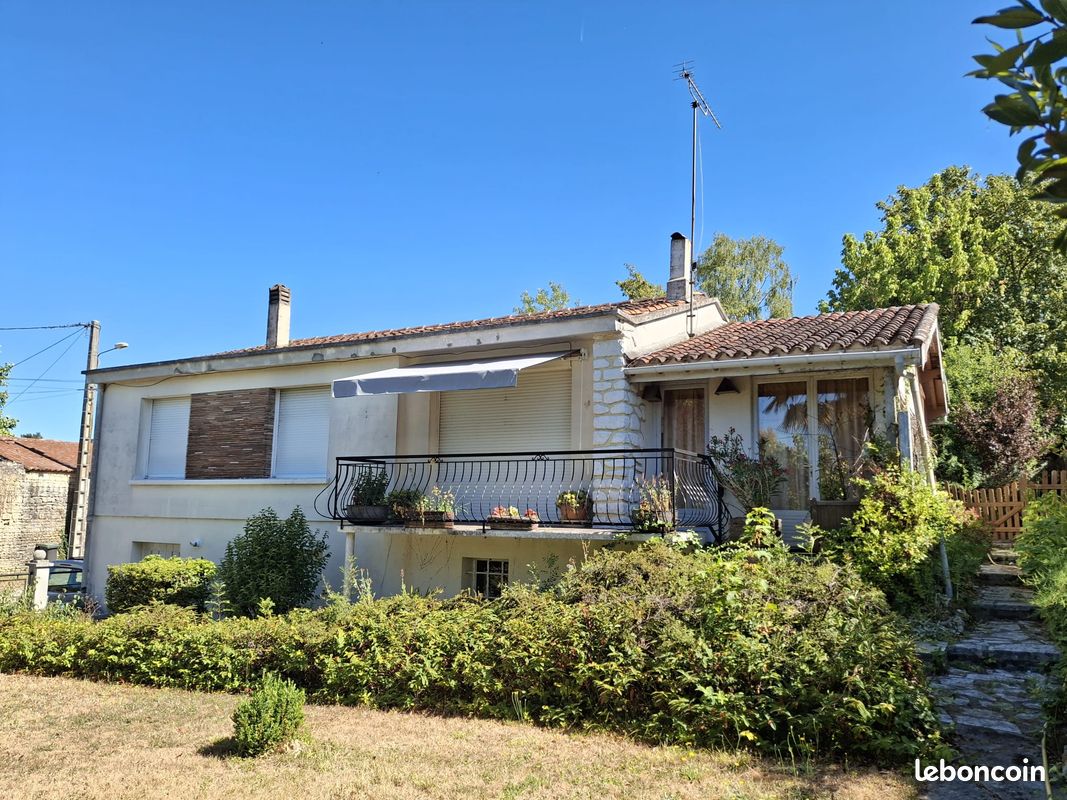 Maison 6 pièces 105 m² · à Boutiers-Saint-Trojan · 105 m² · 170 000 €