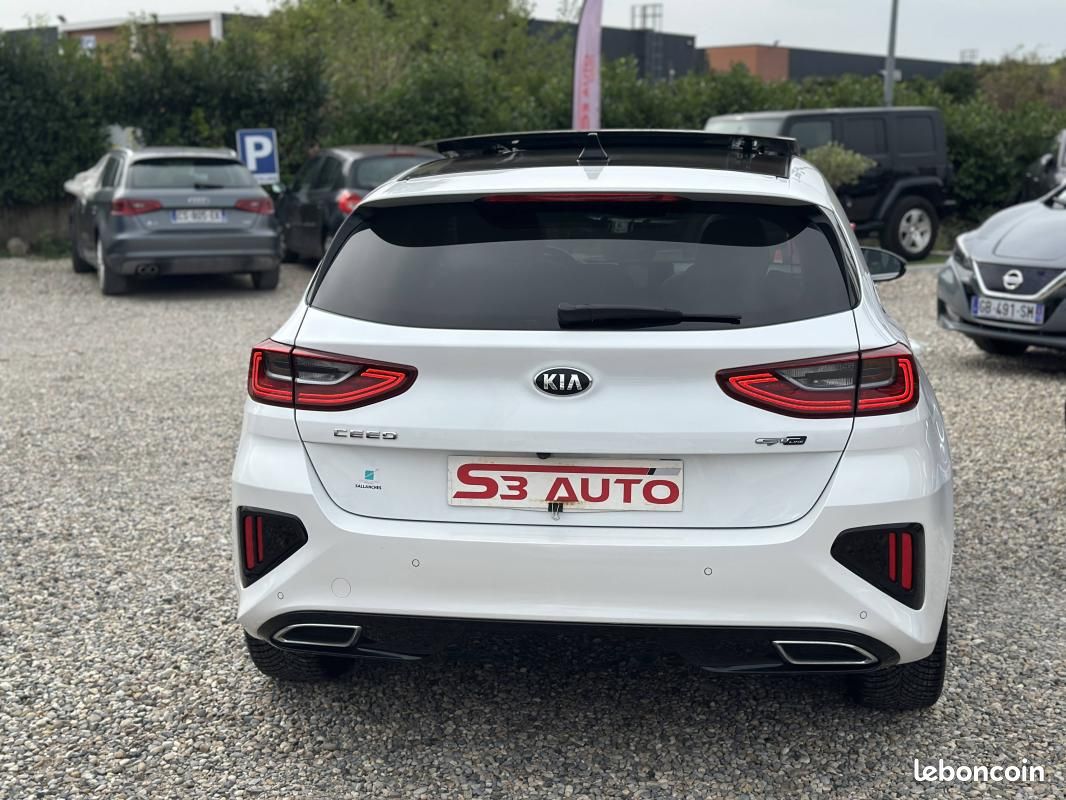 Kia Cee'd 1.6 CRDi GT Line Premium (image 10)