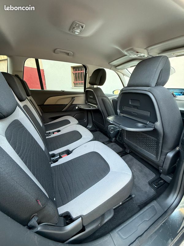 GARANTIE 12 MOIS CITROËN C4 Grand Picasso II 2.0 BlueHDi 150 cv 7 PLACES/Sieges chauffants/Bluetooth/Jantes 16/S&S (image 4)