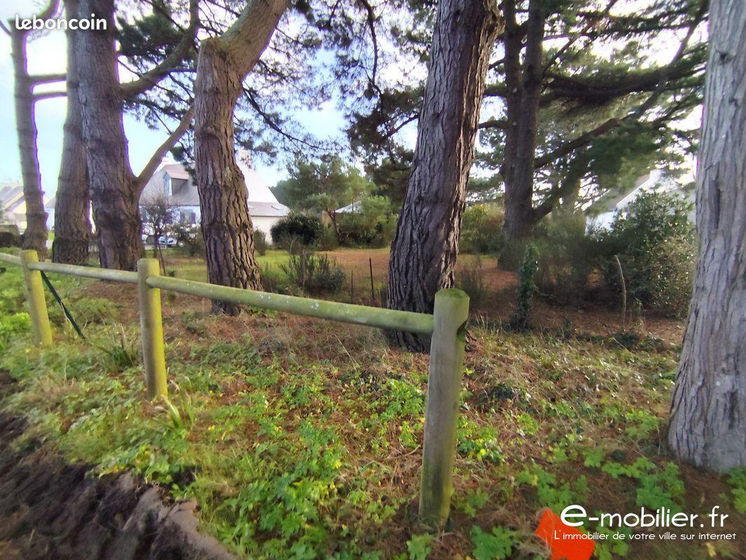 Terrain 400 m² · à Groix · 400 m² · 166 720 €