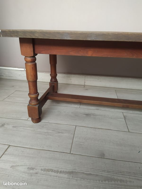 Table de salon en bois (image 2)