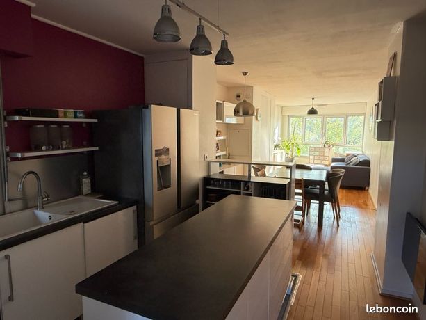Appartement 3 pièces lumineux 66m2 limite Vincennes/Saint Mandé/Paris 20