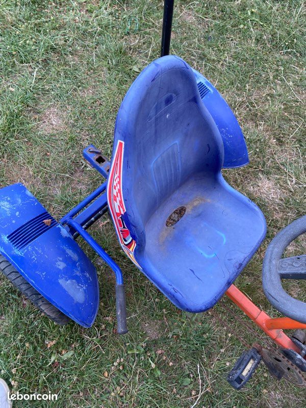 Lot de 2 Karts à pédales BERG grands modèles (À remettre en état / Pneus à réparer) (image 5)