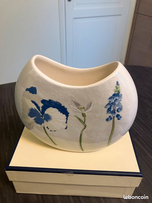 Reservé Nelly Vase 1/2 lune en faïence de Gien Décor Alice (image 3)
