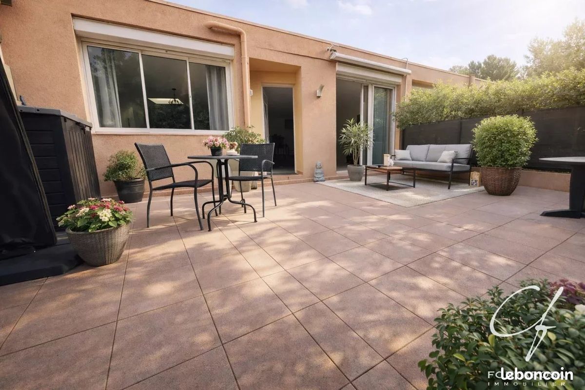 Appartement 4 pièces 123 m² · à Saint-Raphaël · 123 m² · 366 000 €