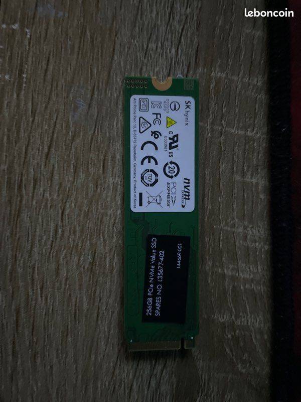 SSD NVMe SK Hynix 256Go HFM256GDJTNG-8310A - Format M.2 2280, Occasion Fonctionnel