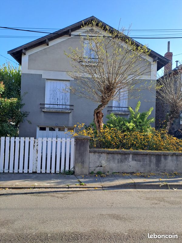 Maison 11 pièces 250 m² · à Carmaux · 250 m² · 100 000 €