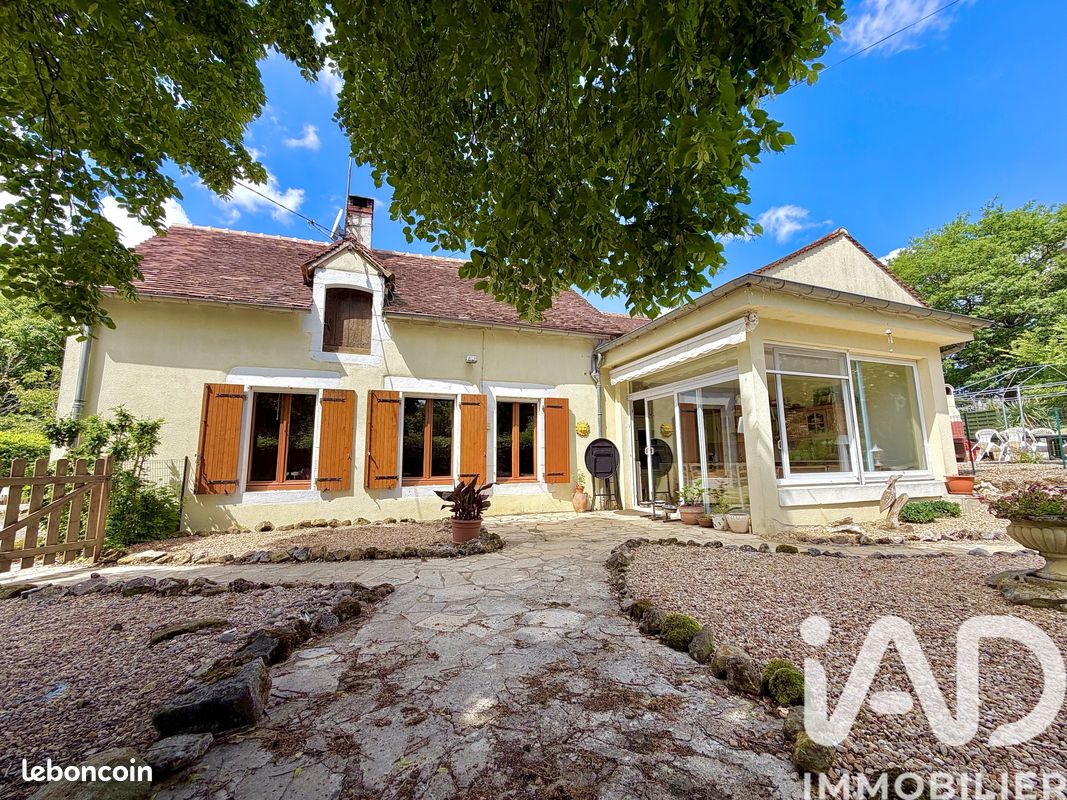 Maison 5 pièces 137 m² · à Liglet · 137 m² · 178 000 €