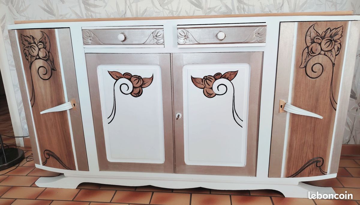 Vide maison Beau buffet art déco en noyer (image 9)