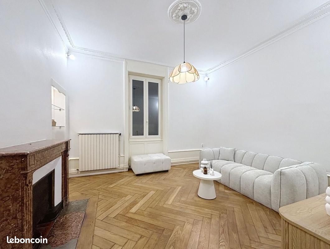 Appartement 2 pièces 63 m² · à Bourg-en-Bresse · 63 m² · 120 000 €