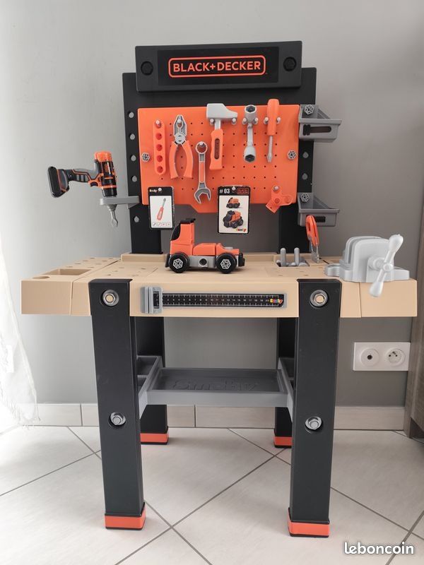 Etabli Smoby black et Decker complet (image 1)