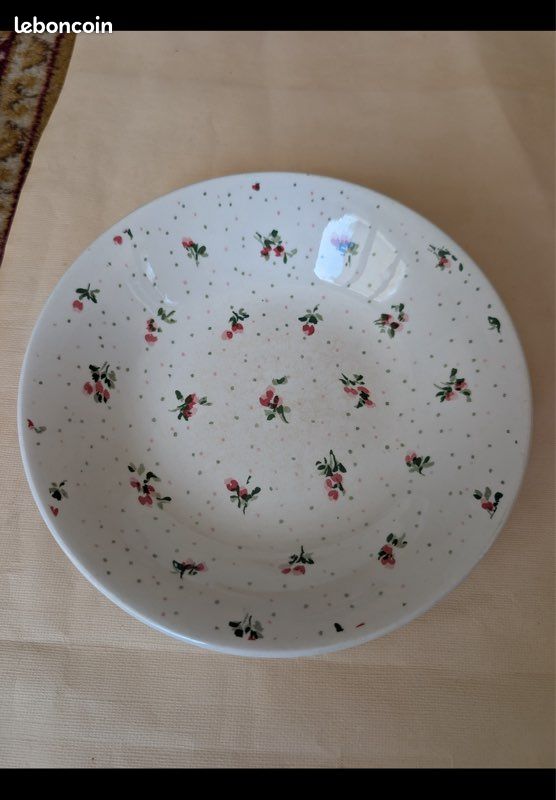 Assiette anglaise en porcelaine (image 1)