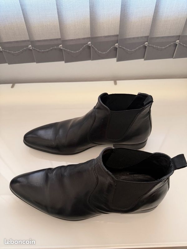 Chaussures homme Minelli noire taille 42 (bottines) (image 1)
