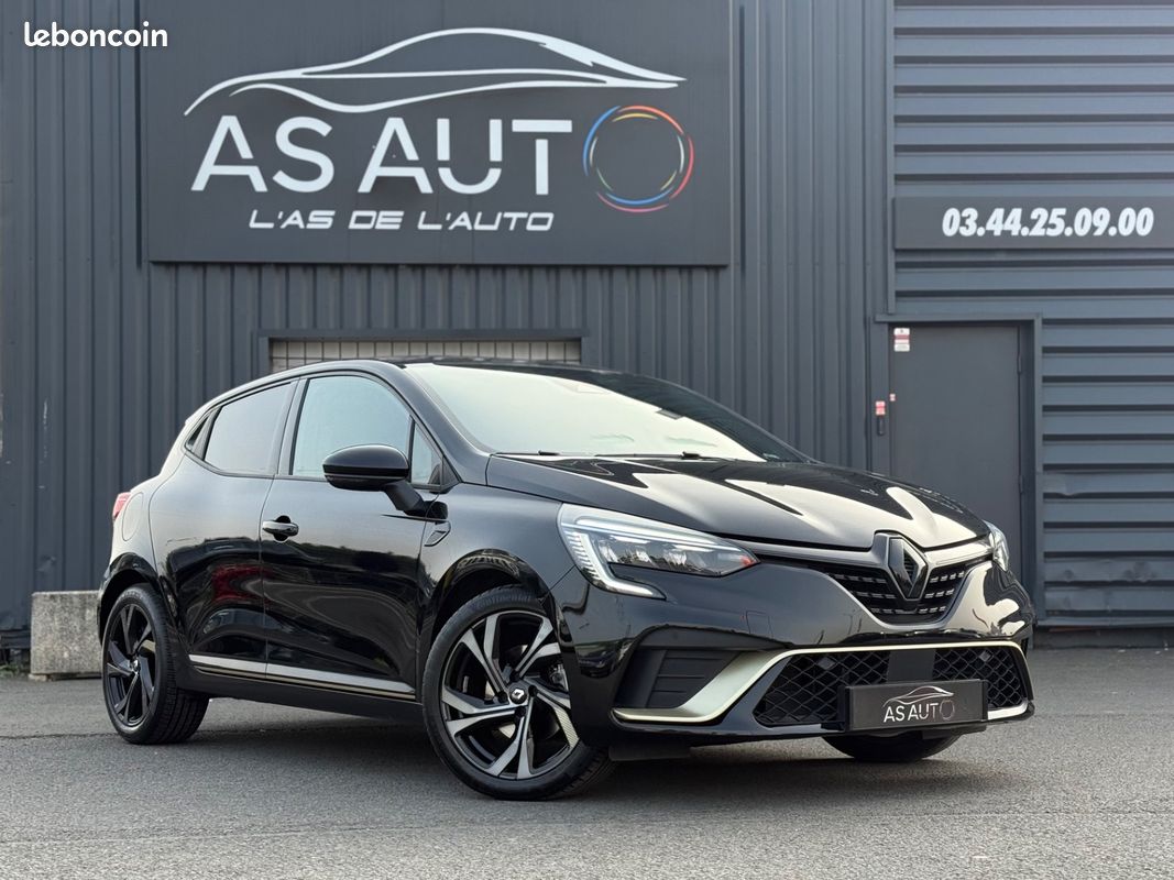 RENAULT CLIO V E-Tech full hybrid 145ch Engineered 1ERE MAIN BOITE AUTO COCKPIT CARPLAY CAMERA AUCUN FRAIS (image 1)