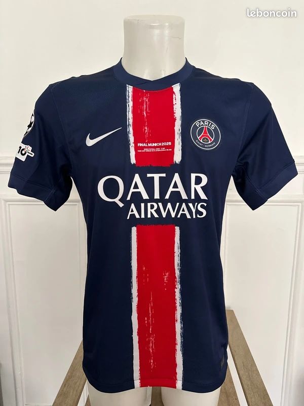 Les maillots de la saison 2020-21 de Nike pour le PSG sont sortis