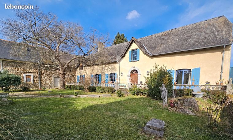Maison 5 pièces 217 m²