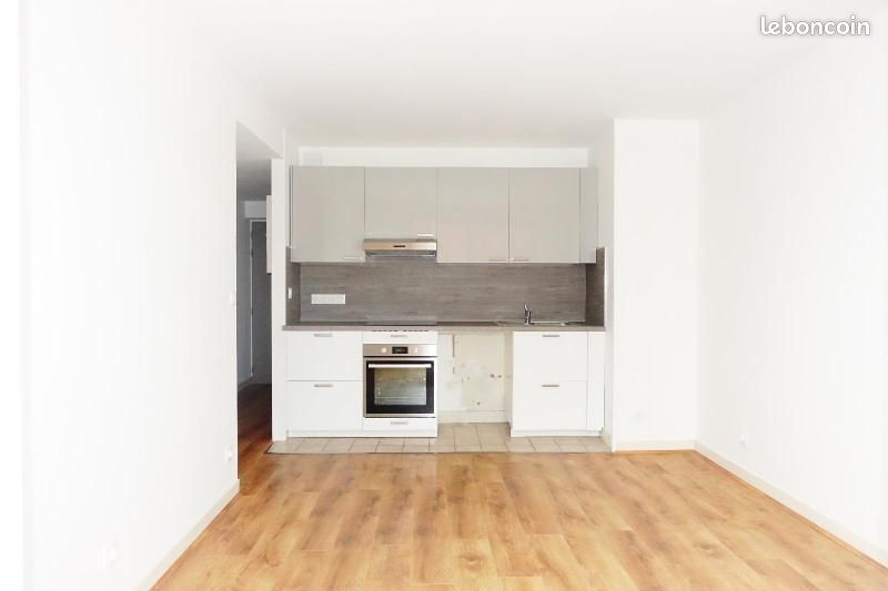 Appartement 2 pièces 37 m² · à Reims · 37 m² · 570 €/mois